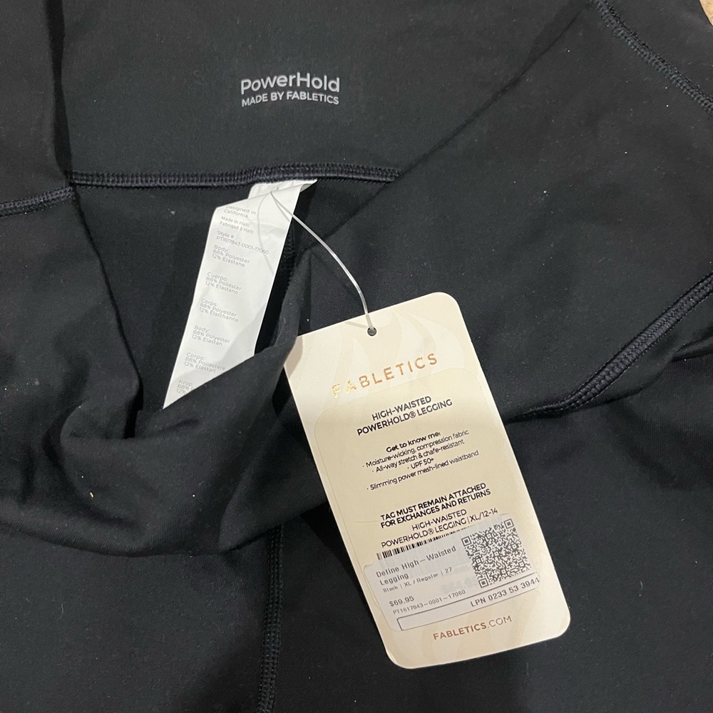 high waisted powerhold leggings! ORIGINAL TAG STILL ATTACHED!! BLACK/SIZE XL/27